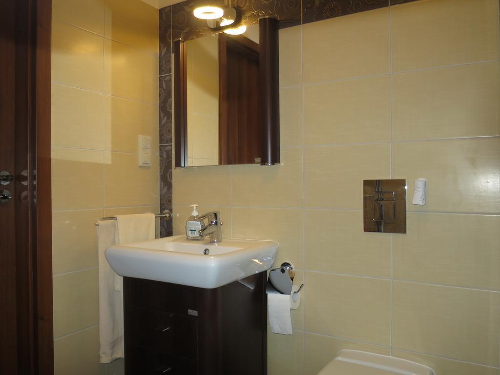Sea Life Apartment 里沃 外观 照片